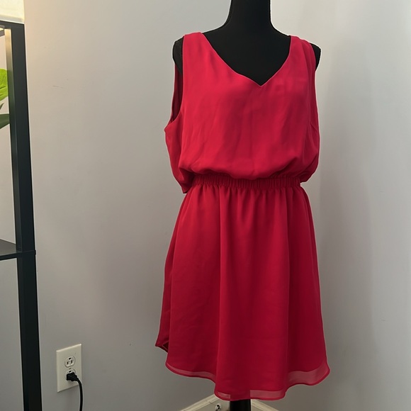 BCBGeneration Dresses & Skirts - BCBGeneration Summer - Spring dress 👗 ☀️💕